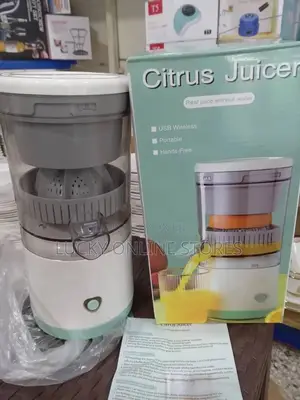 Multifunctional Portable Citrus Juicer