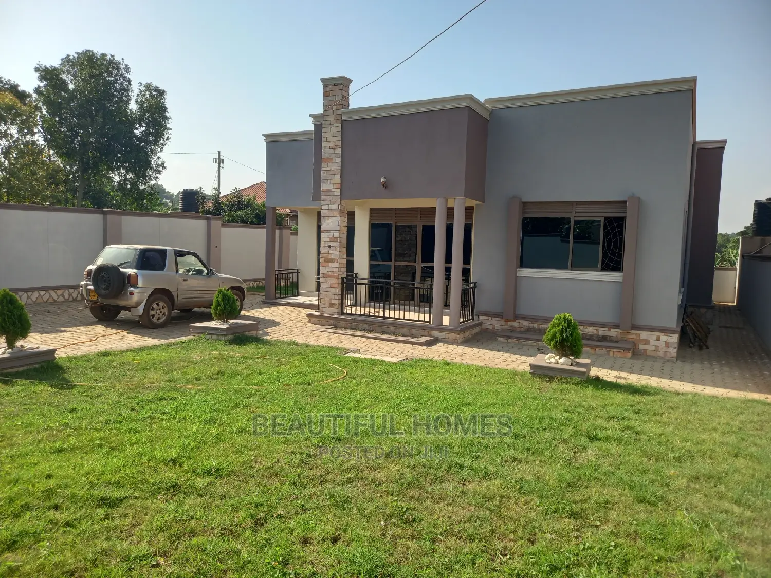 Furnished 4bdrm Maisonette in Kira for Sale