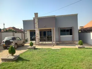 Furnished 4bdrm House in Kira for Sale