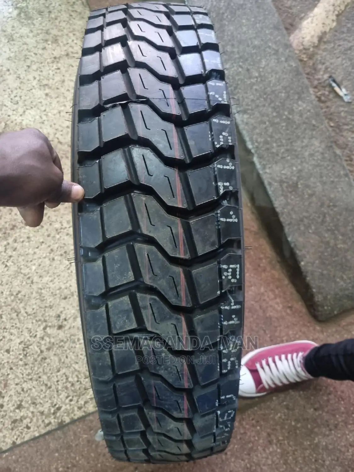 750r16 Mudgrip Tyre