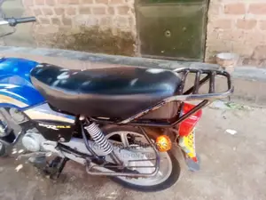 TVS HLX Plus ES 2018 Purple