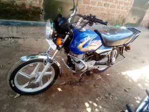 TVS HLX Plus ES 2018 Purple