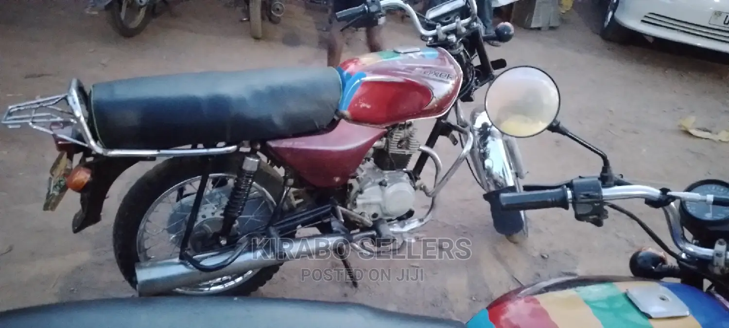 Bajaj Boxer 2017 Brown