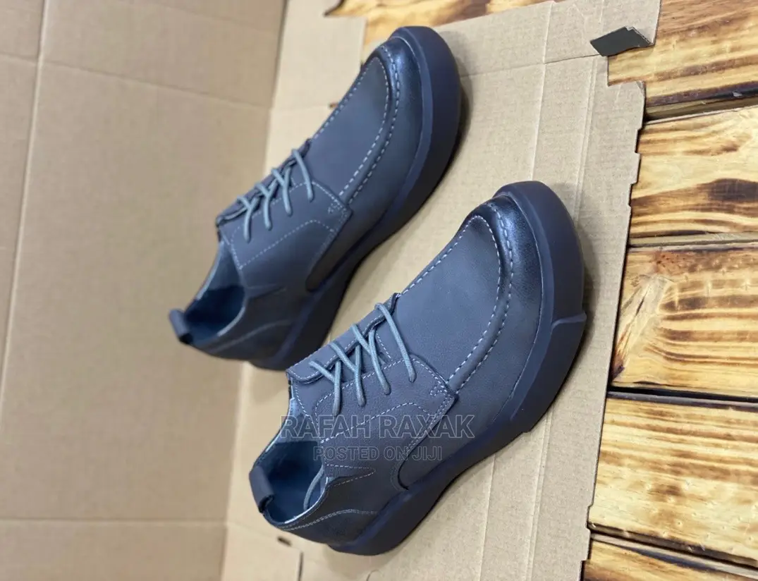 Original Clarks Casual Shoes