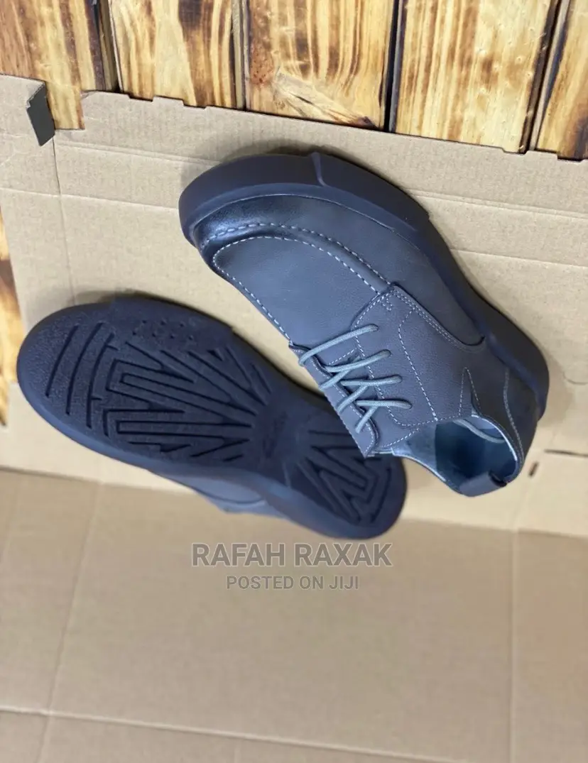 Original Clarks Casual Shoes