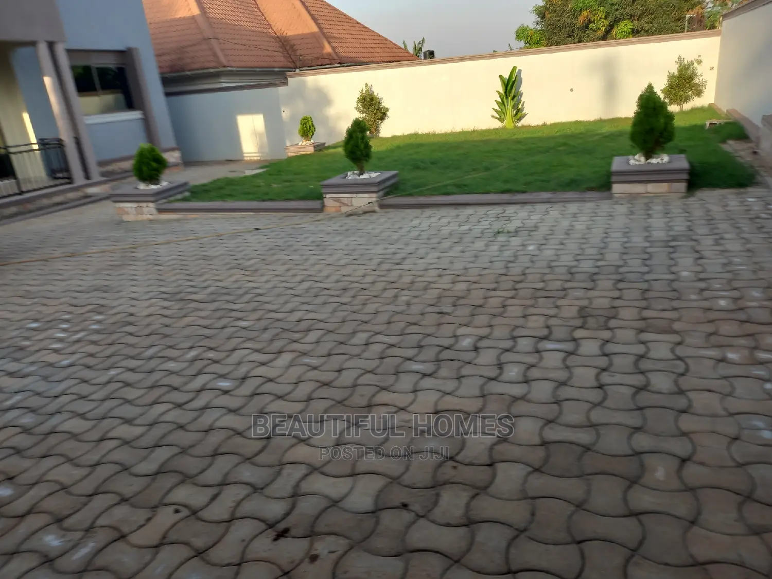 Furnished 4bdrm House in Kira, Central Division for Sale