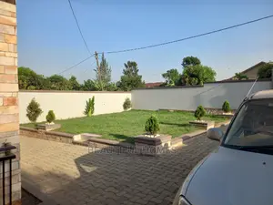Furnished 4bdrm House in Kira for Sale