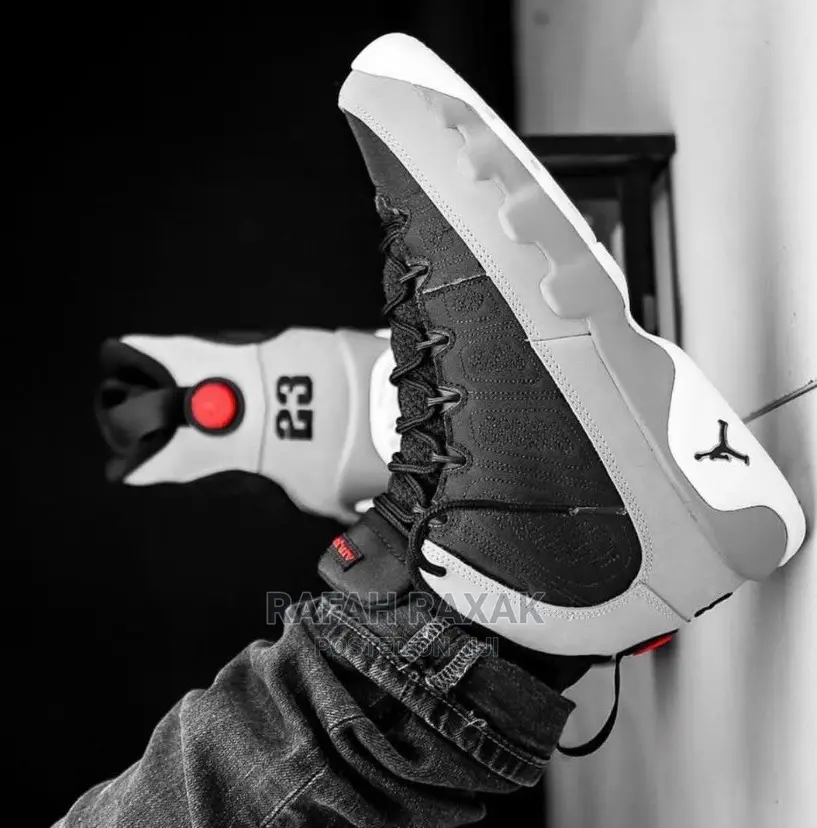 Original Air Jordan 9