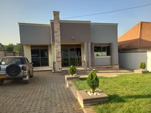 Furnished 4bdrm House in Kira for Sale