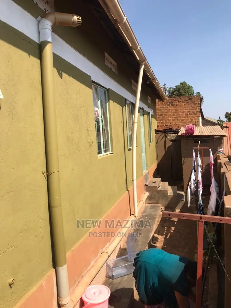4bdrm House in Gangu Busabaala Rd, Central Division for Sale