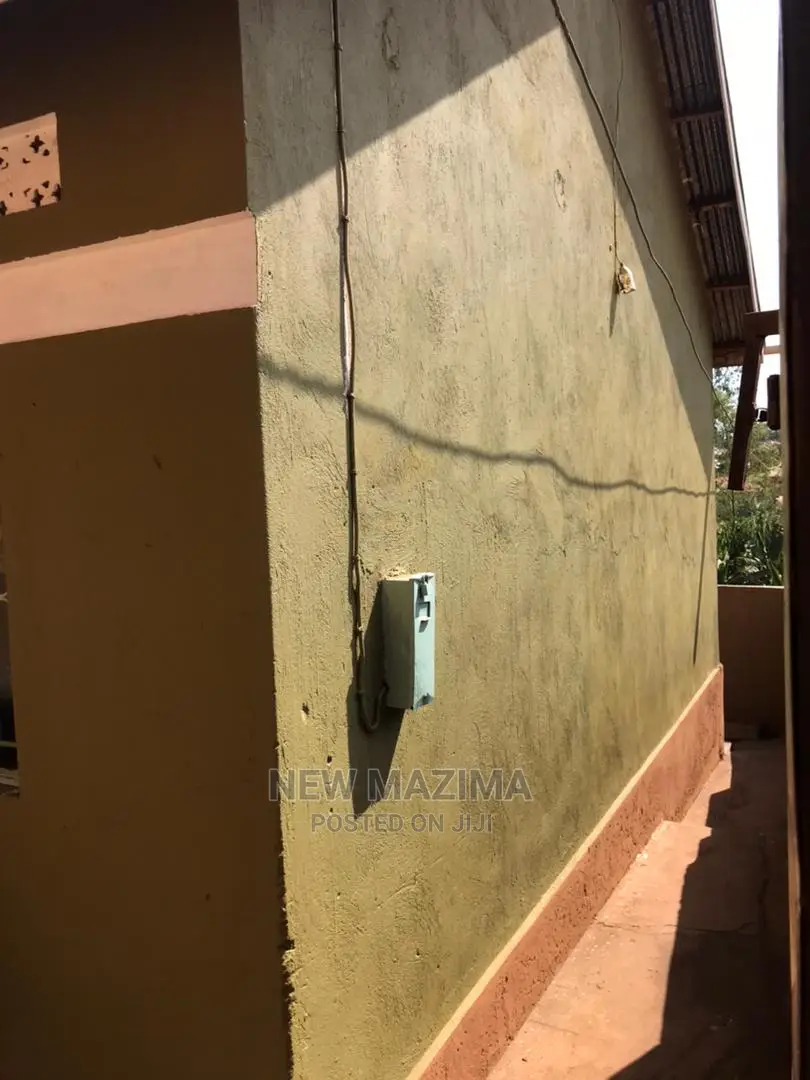 4bdrm House in Gangu Busabaala Rd, Central Division for Sale