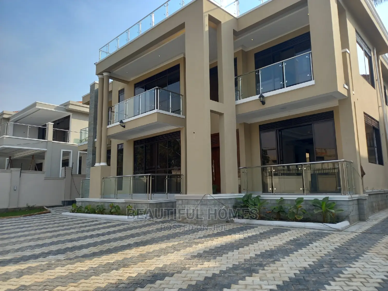 Furnished 6bdrm Mansion in Kyanja, Central Division for Sale