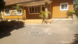 3bdrm Bungalow in Kololo Property, Central Division for Rent