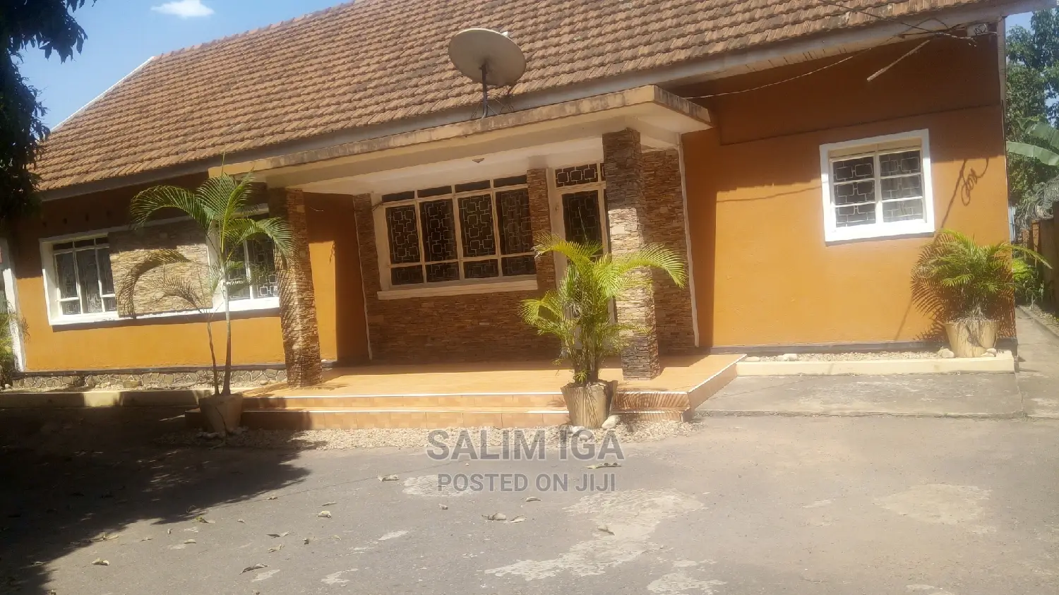 3bdrm Bungalow in Kololo Property, Central Division for Rent