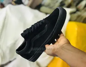 Original Triple Black Vintage Old Skool Vans Off the Wall