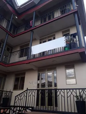 6bdrm House in Salaama Munyonyo Rd, Central Division for Sale