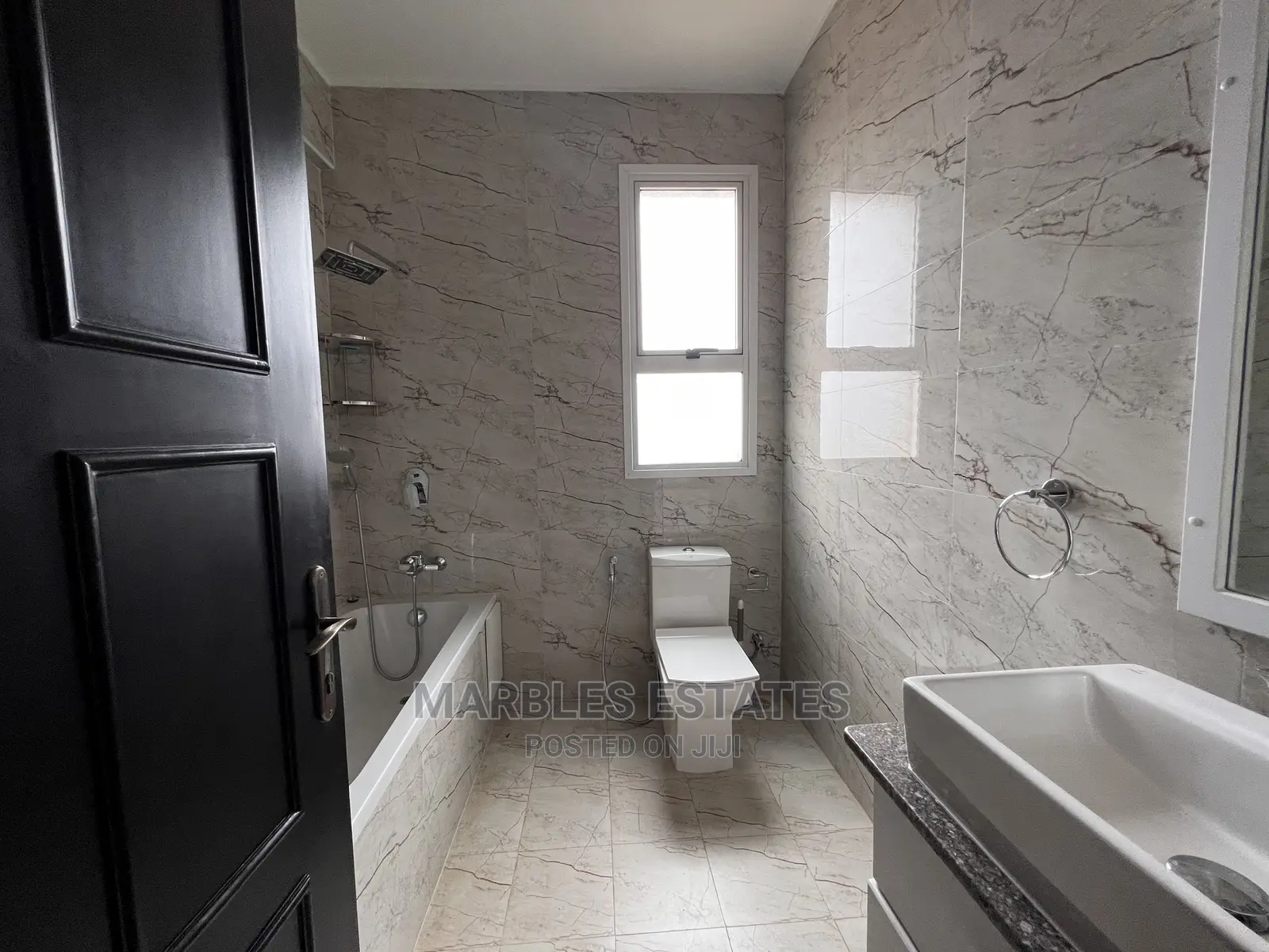Furnished 4bdrm Apartment in Kololo, Central Division for Sale