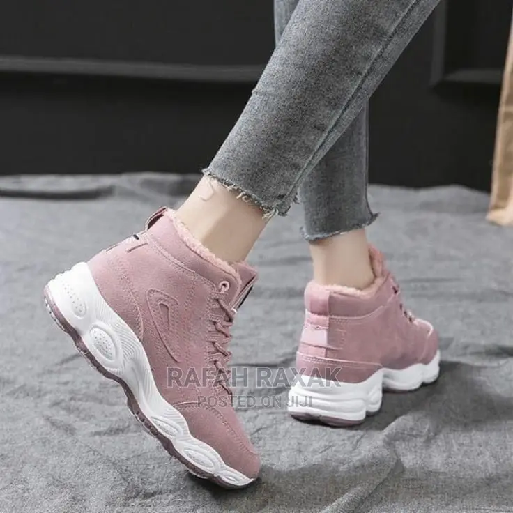 Ladies Fashion Sneakers