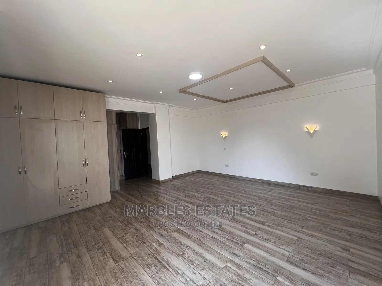 Furnished 4bdrm Condo in Kololo, Central Division for Sale