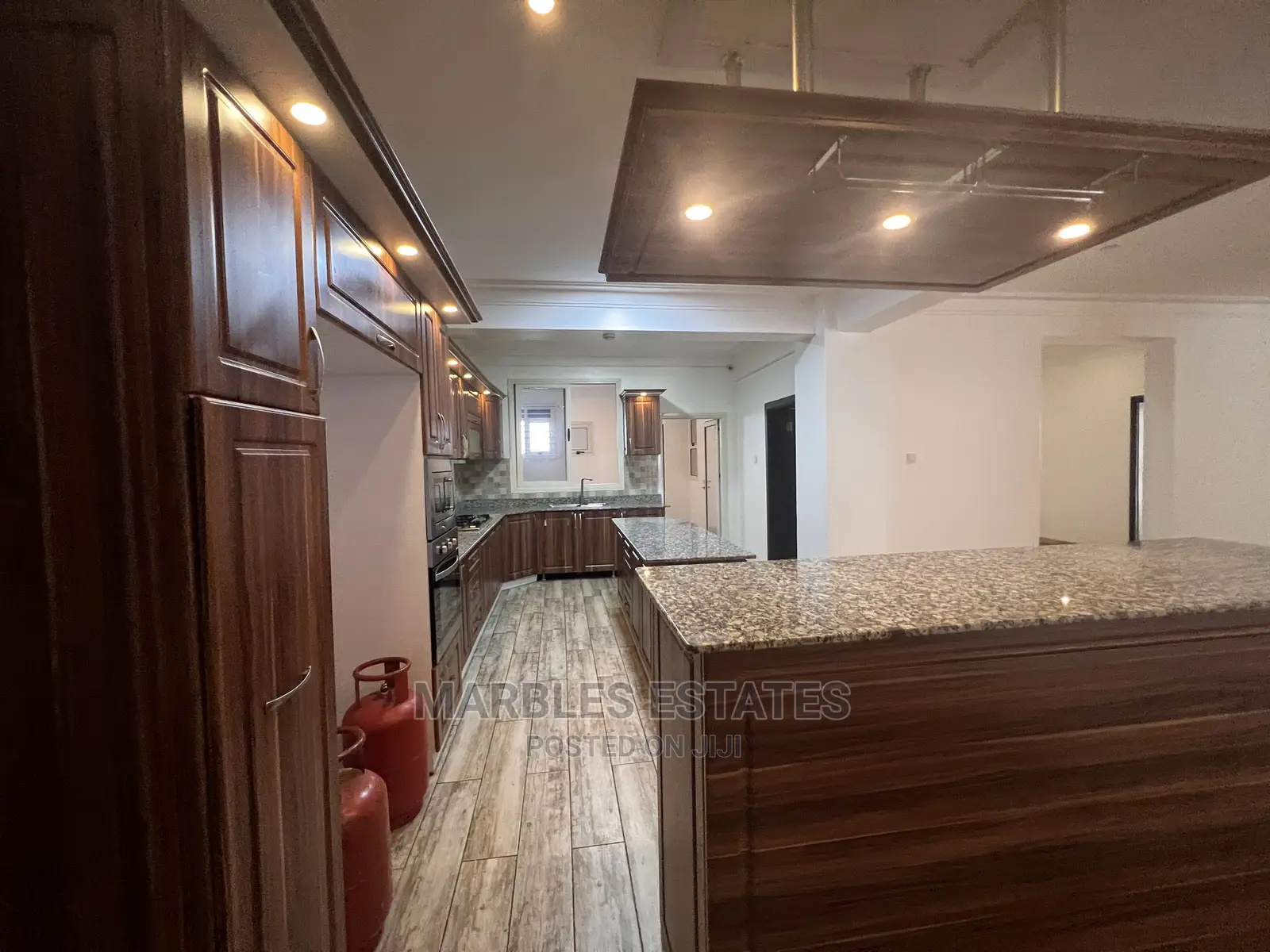 Furnished 4bdrm Condo in Kololo, Central Division for Sale
