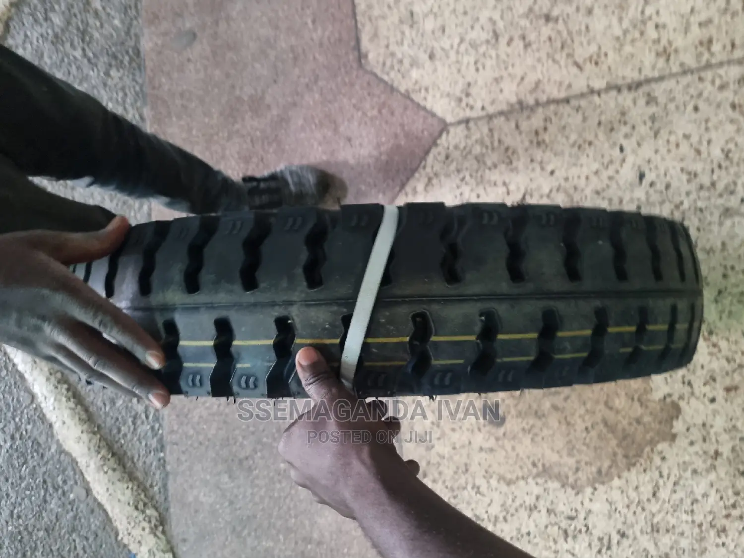 700r15 Ceat Mudgrip