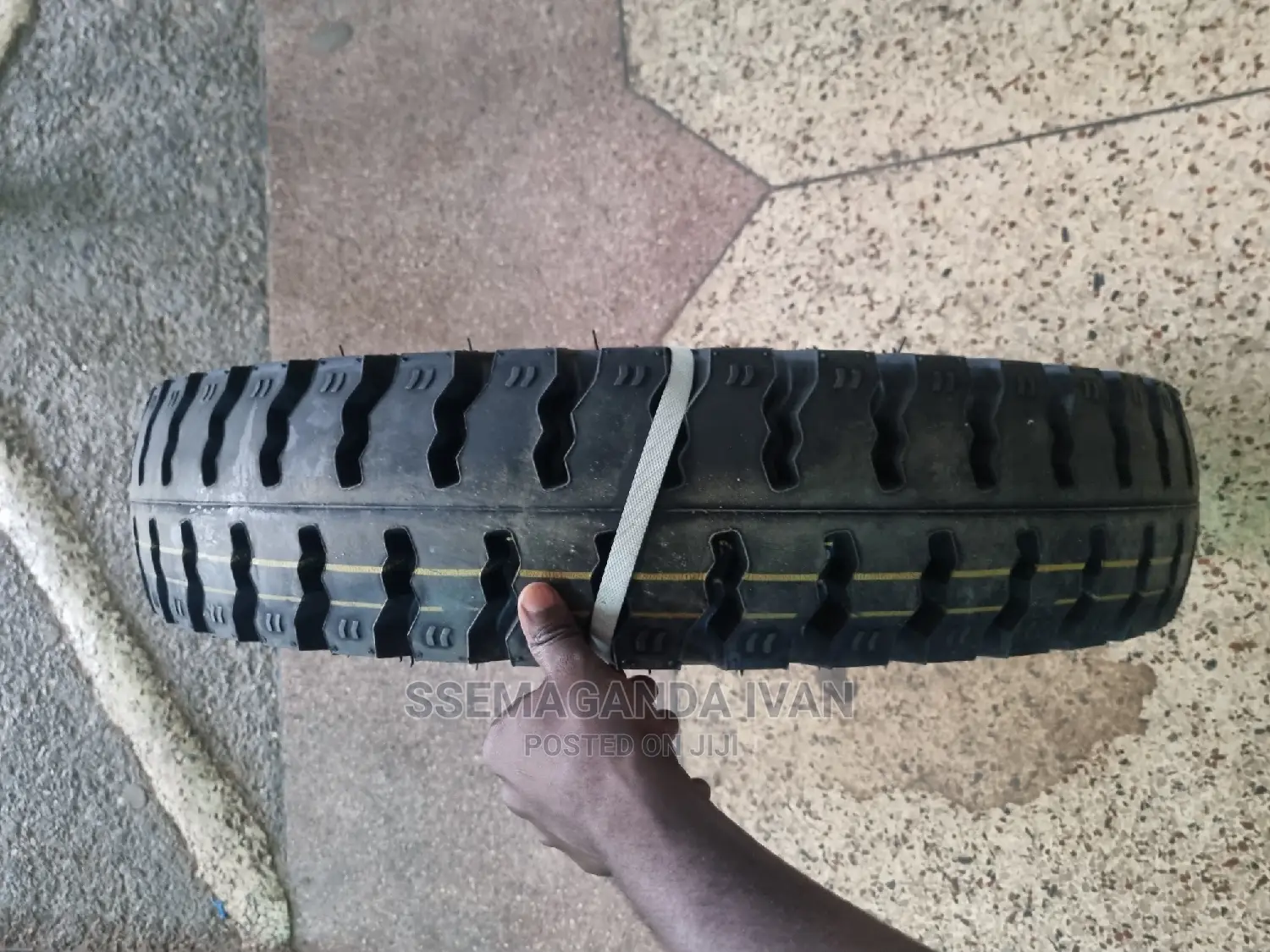 700r15 Ceat Mudgrip