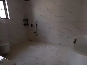 Furnished 6bdrm House in Kyanja, Central Division for Sale