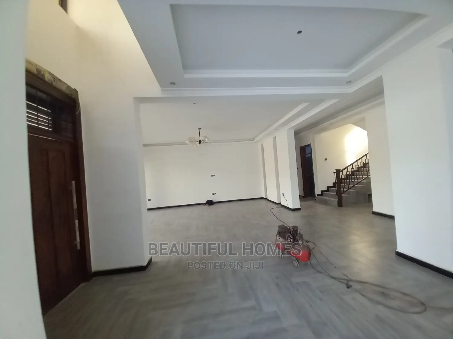 Furnished 6bdrm Mansion in Kyanja Classy, Central Division for Sale