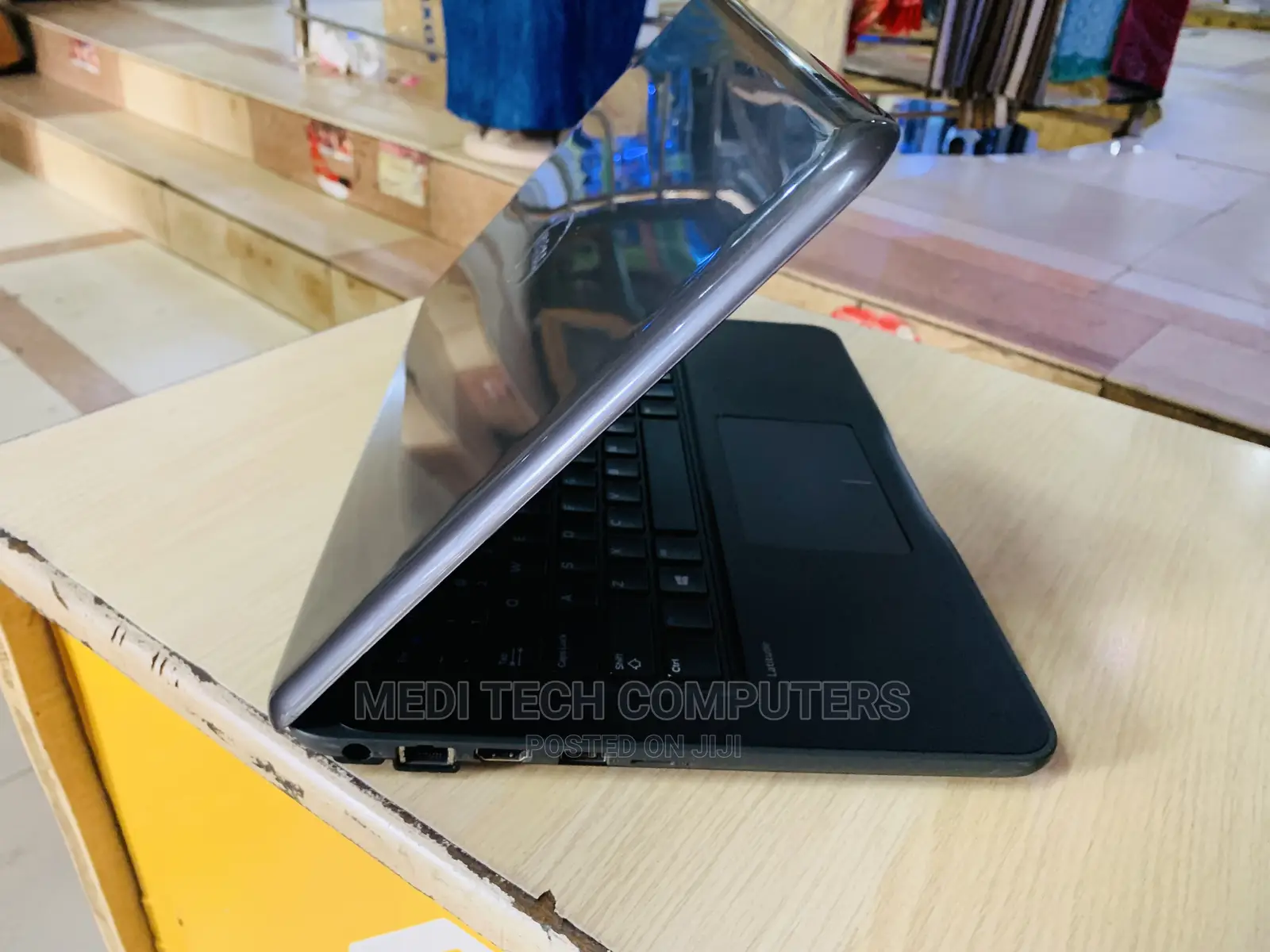 Laptop Dell Latitude 3380 4GB Intel Core I5 HDD 500GB