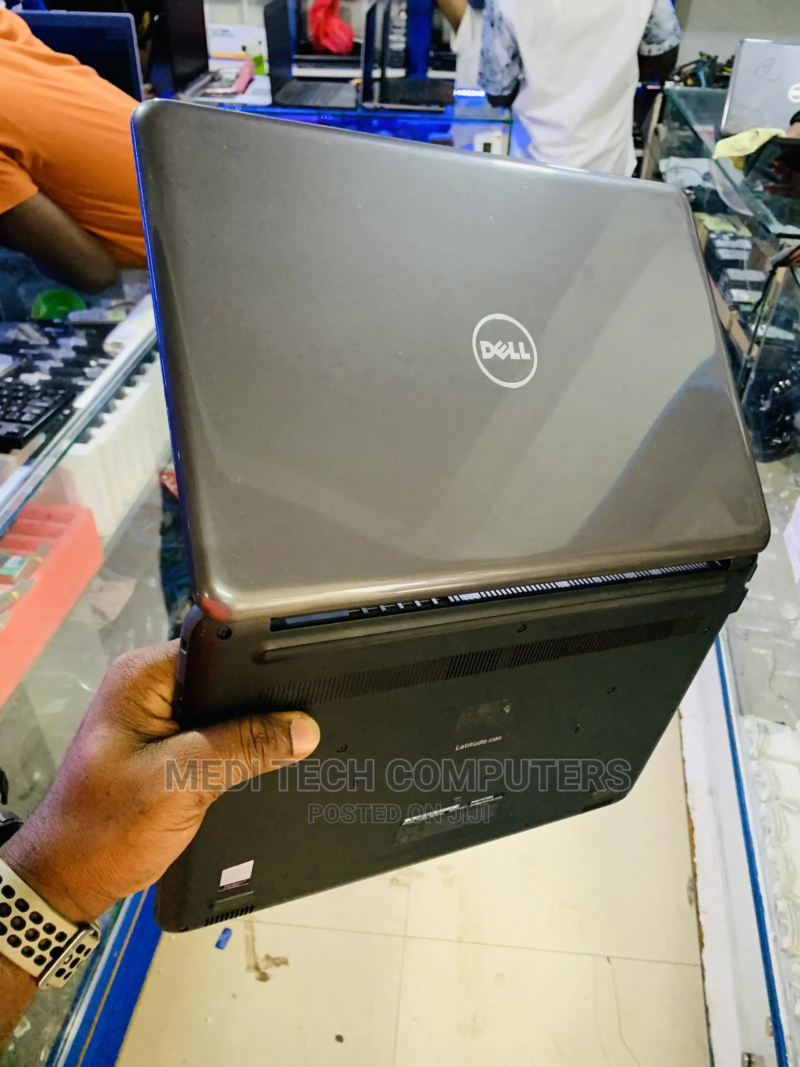 Laptop Dell Latitude 3380 4GB Intel Core I5 HDD 500GB