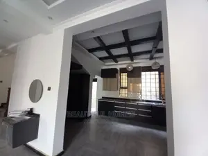 Furnished 6bdrm Mansion in Kyanja, Central Division for Sale
