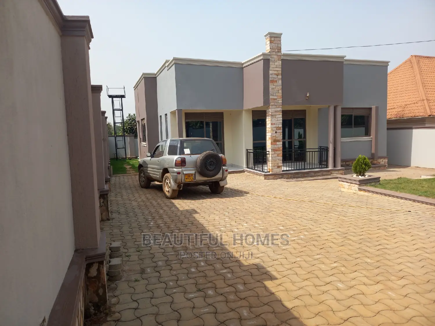 Furnished 4bdrm House in Kira for Sale