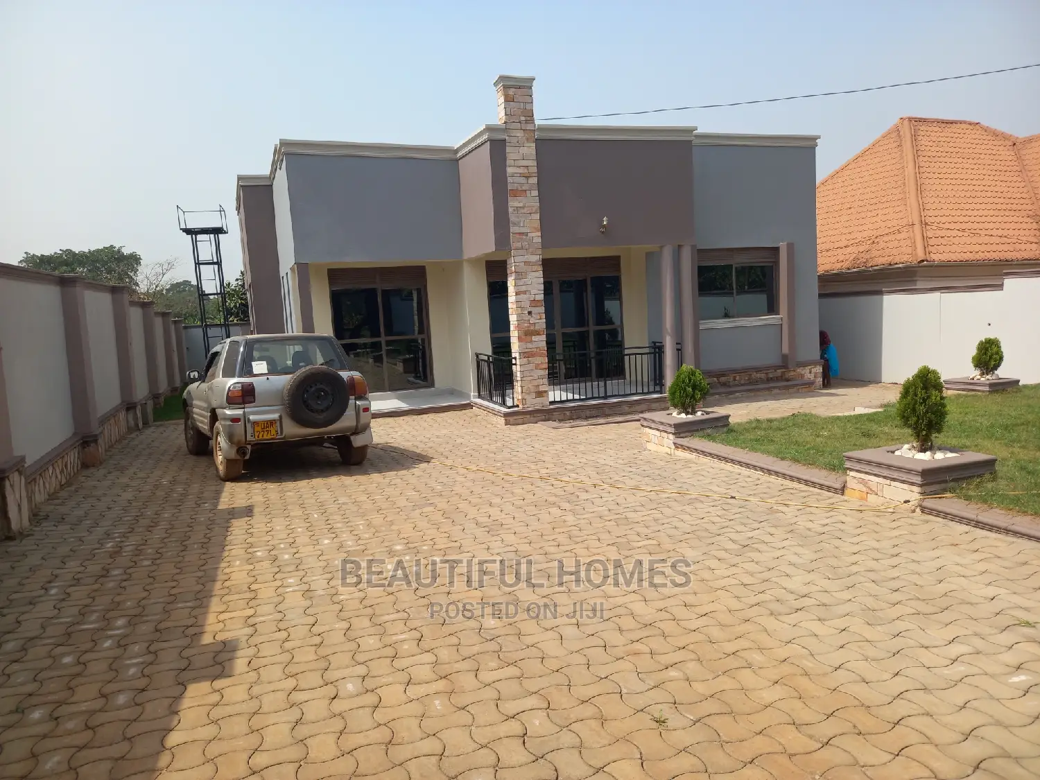 Furnished 4bdrm House in Kira for Sale