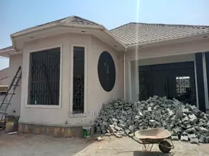 Furnished 4bdrm Bungalow in Nakwero, Kira for Sale