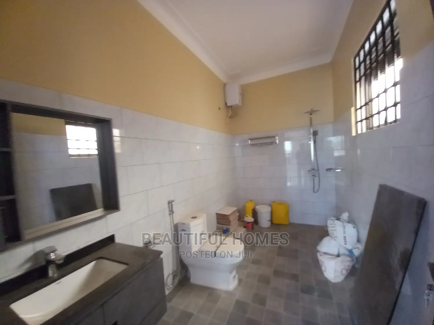 Furnished 4bdrm Bungalow in Nakwero, Kira for Sale
