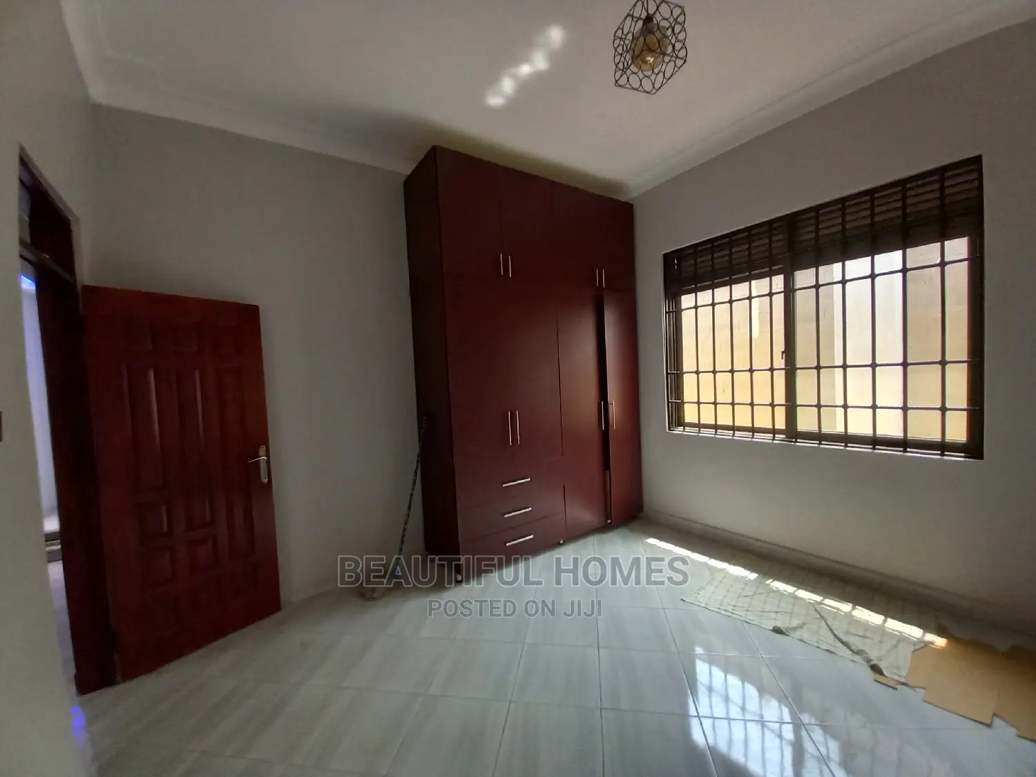 Furnished 3bdrm House in Nakwero, Kira for Sale