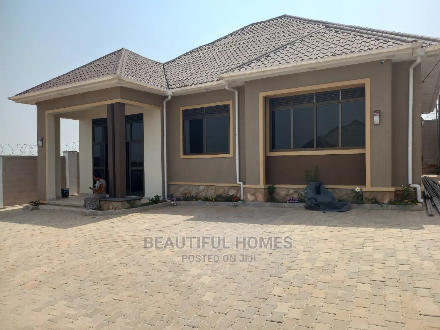 Furnished 3bdrm House in Nakwero, Kira for Sale
