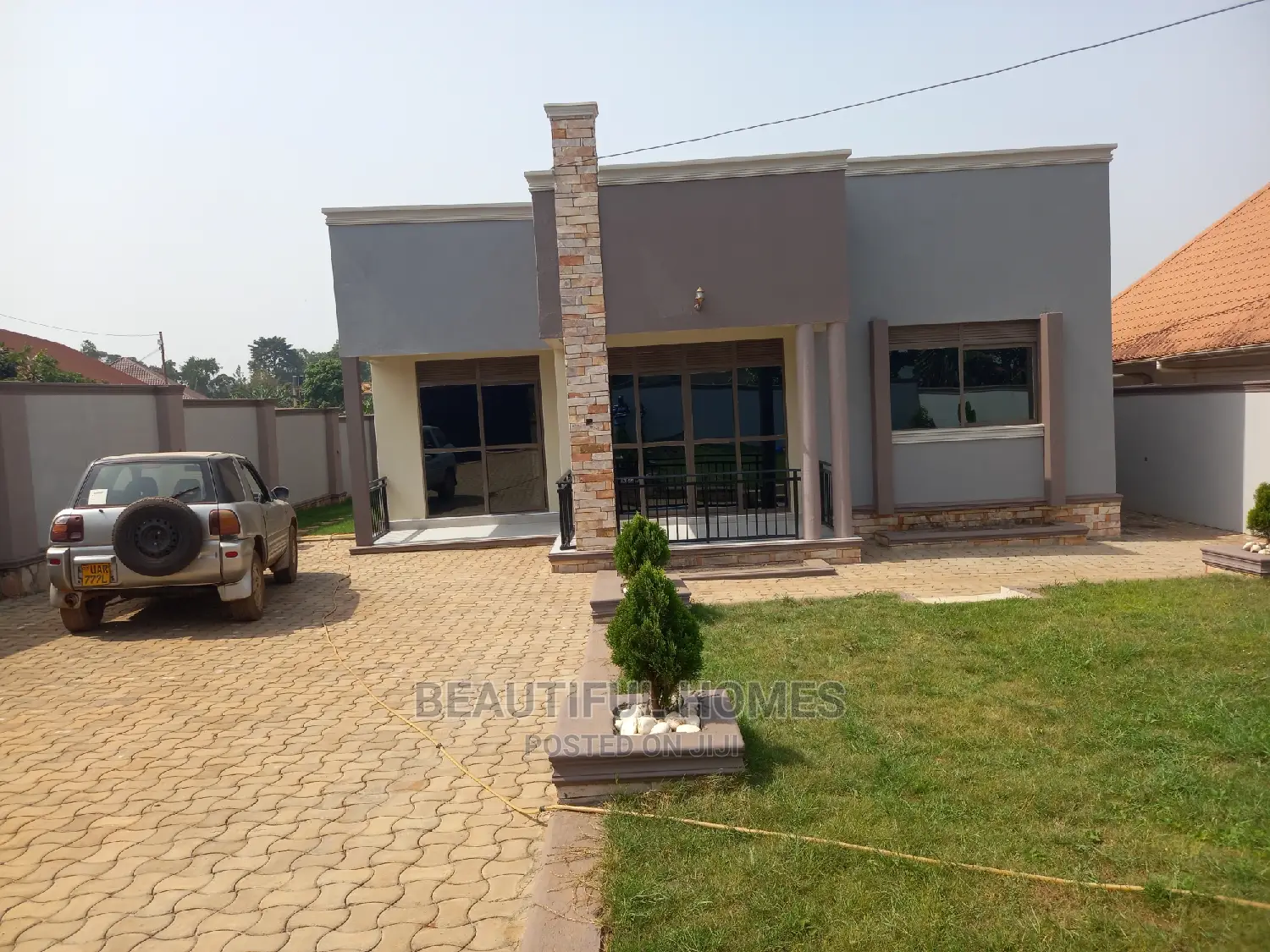 Furnished 4bdrm House in Kira for Sale