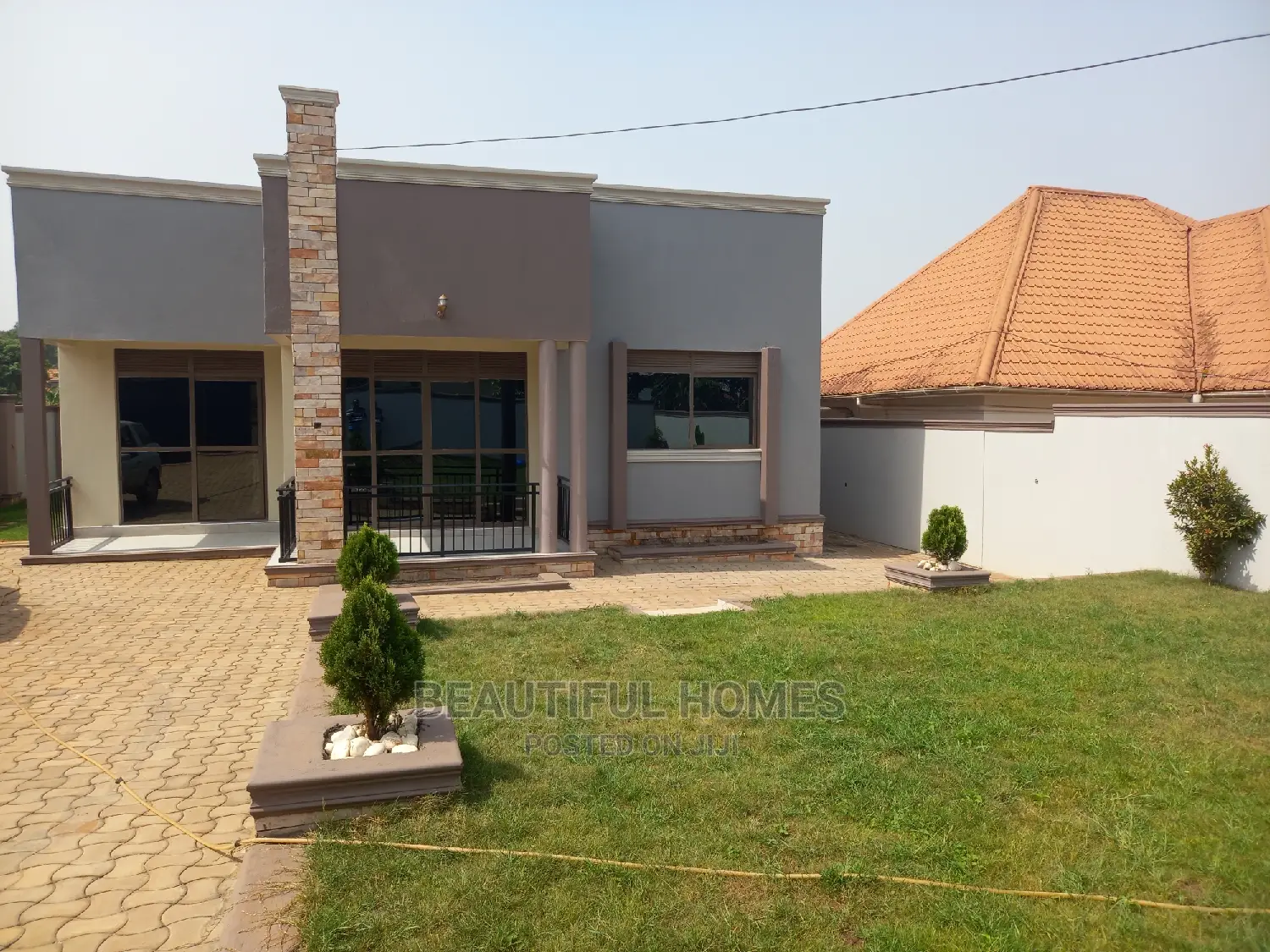 Furnished 4bdrm House in Kira for Sale
