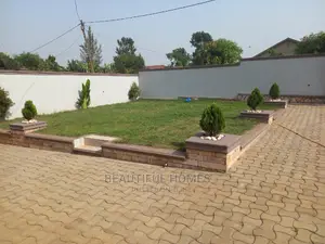 Furnished 4bdrm House in Kira for sale