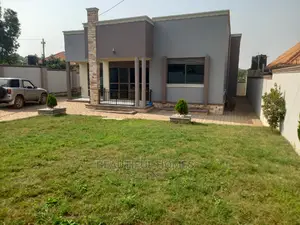 Furnished 4bdrm House in Kira for sale