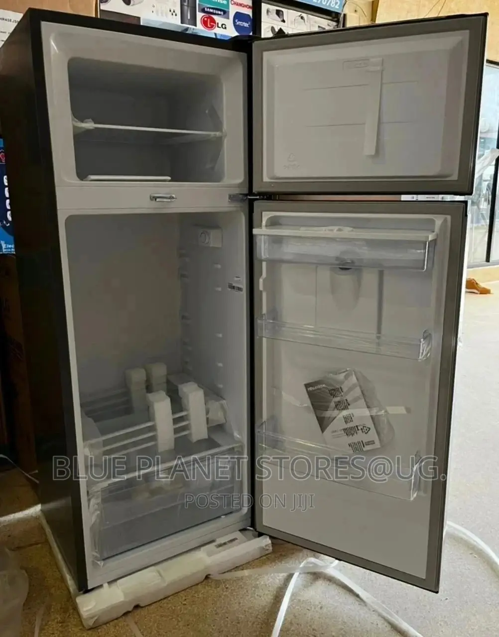 Hisense 270litres Double Door Fridges With Water Dispenser