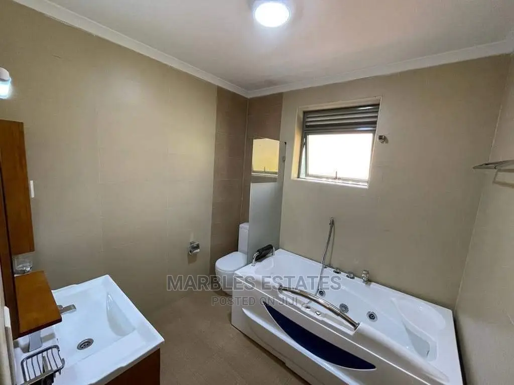 3bdrm Apartment in Kololo, Central Division for Rent