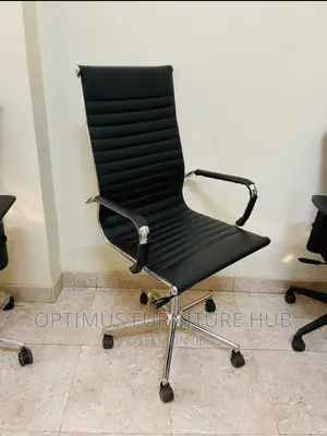 Swivel Visitor Chair