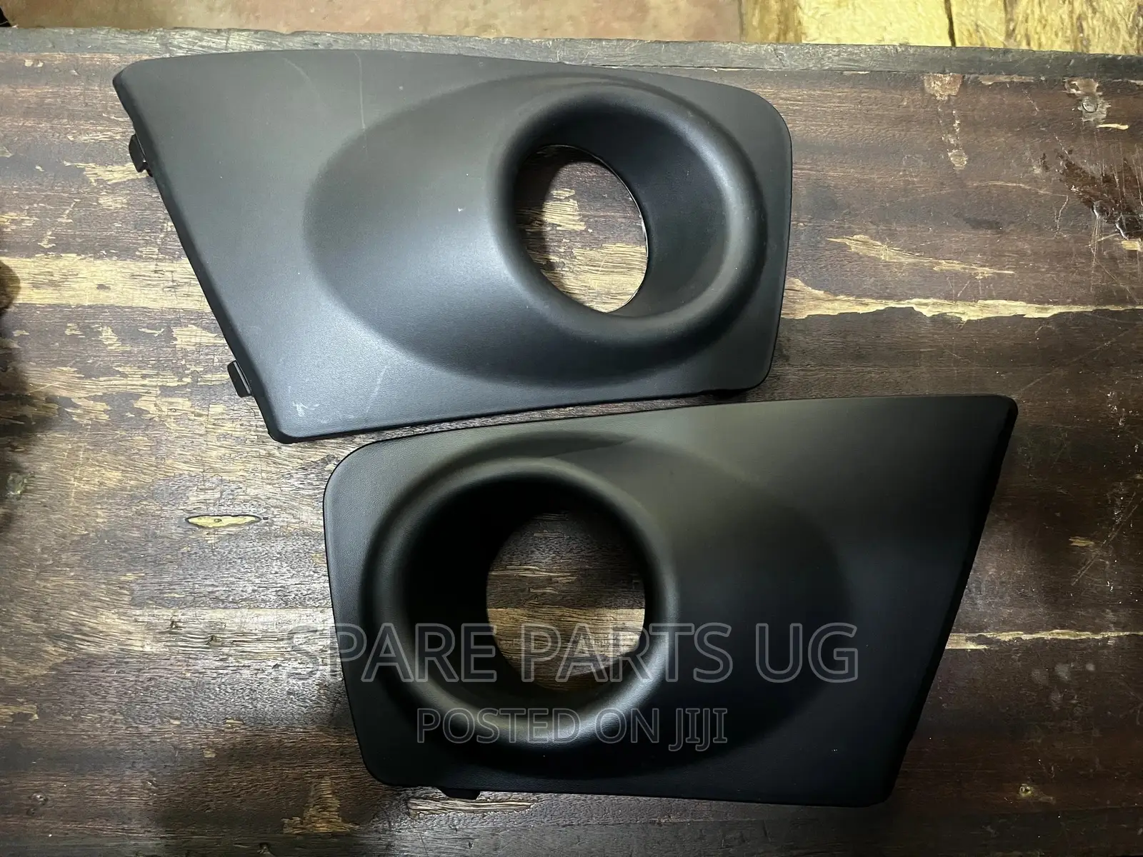 Mitsubishi L200 Spotlight Covers
