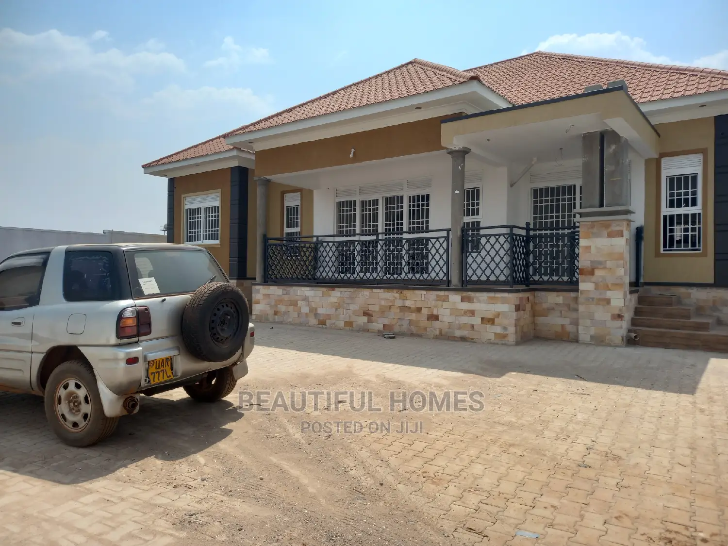Furnished 4bdrm House in Kira for Sale