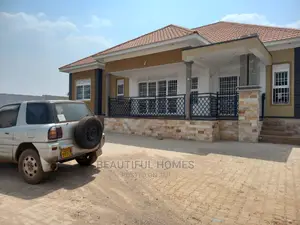 Furnished 4bdrm House in Kira for Sale