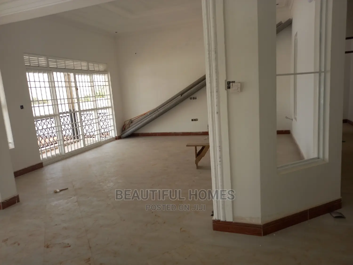 Furnished 4bdrm House in Kira for Sale