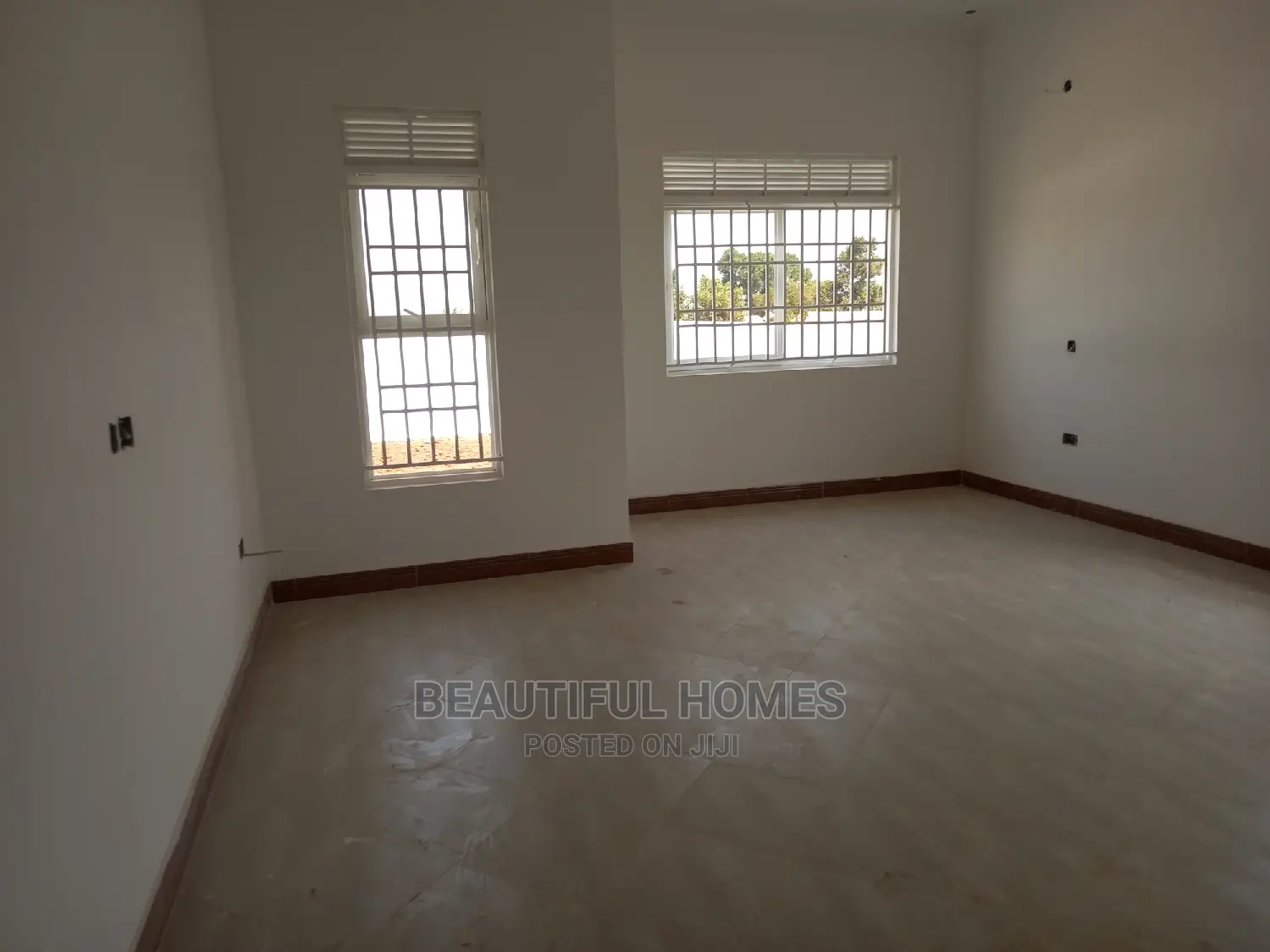 Furnished 4bdrm House in Kira for Sale
