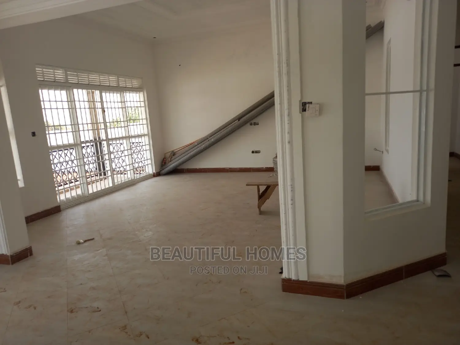 Furnished 4bdrm House in Kira for Sale